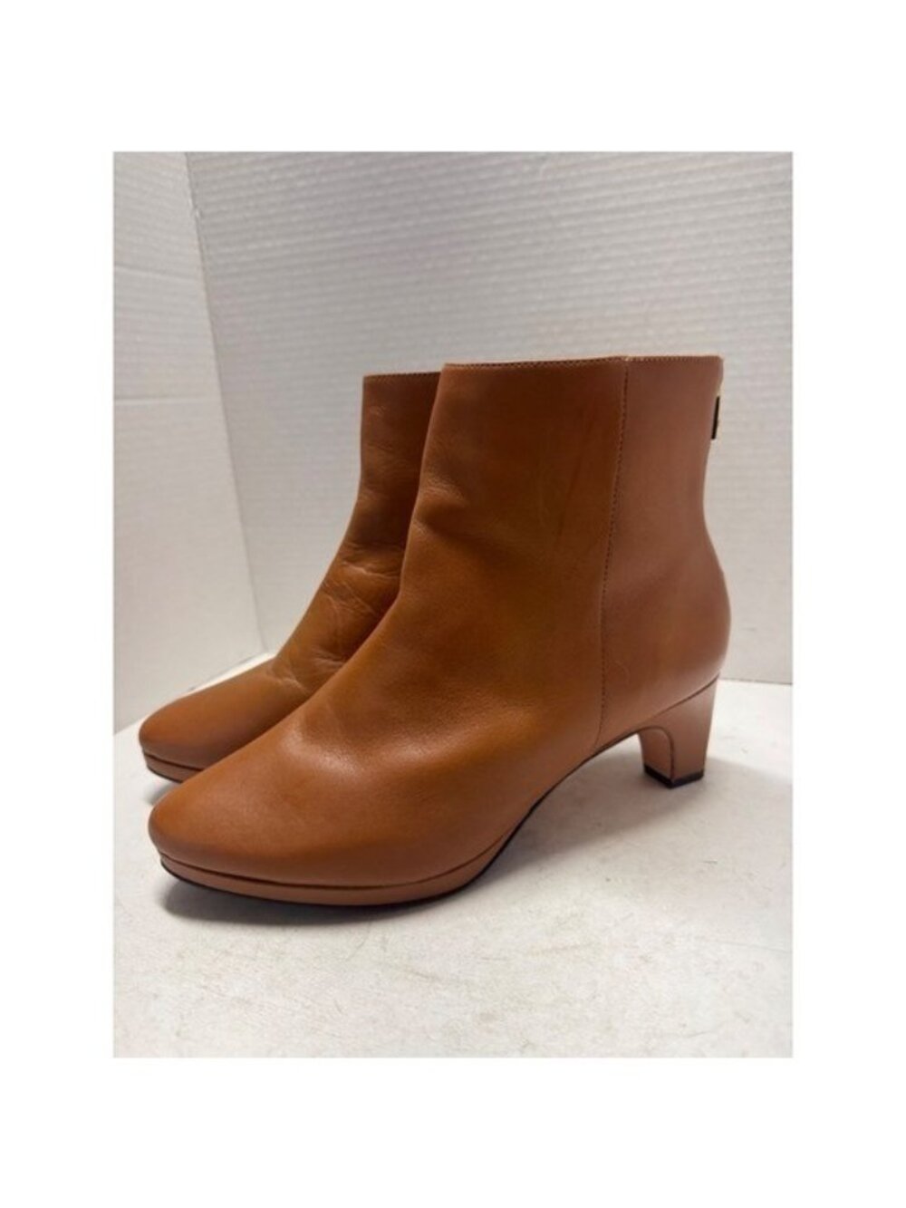 Dr. Liza Cognac Leather Ankle Boots Rear Zip Block Heel Brown 8.5 M Brazil